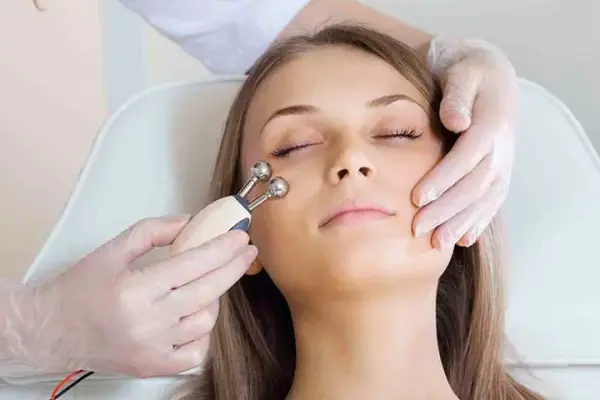 Mikrostromtherapie: Alles, was Sie über das Verfahren wissen müssen