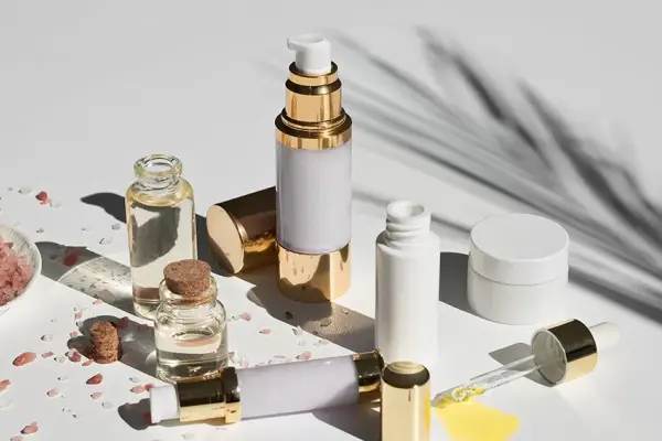 Make-up-Kurse: Lohnt es sich, mehr für ein Label zu bezahlen?